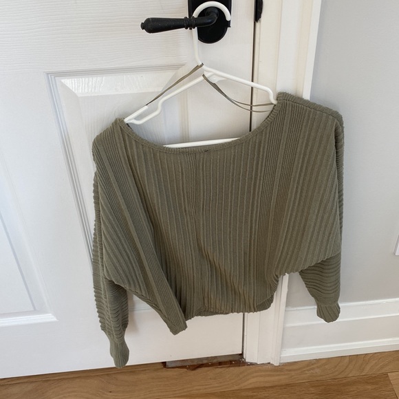 Dark Green Sweater from Urban Planet - Picture 2 of 2